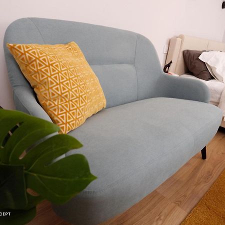 Brand New Lovely Studio Near Metro Station Бухарест Екстер'єр фото