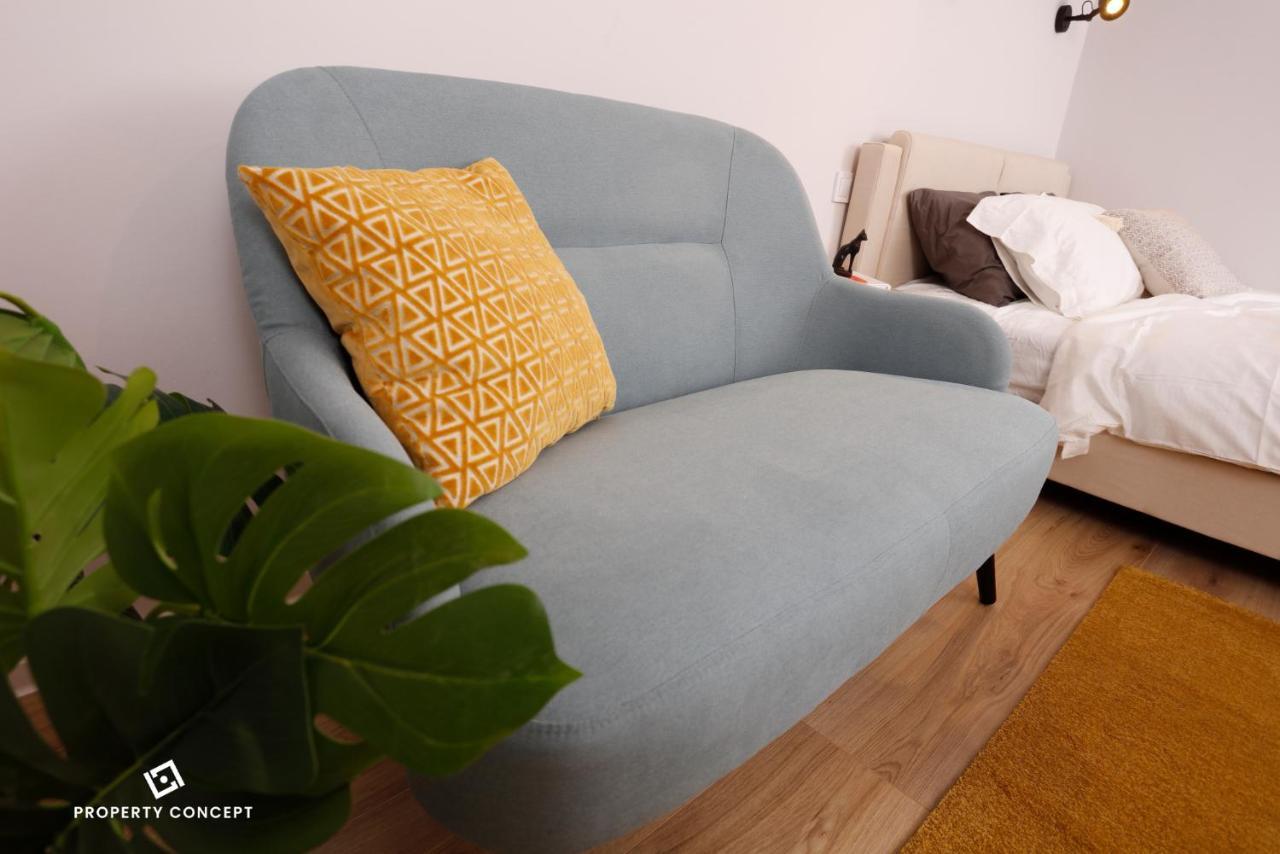 Brand New Lovely Studio Near Metro Station Бухарест Екстер'єр фото